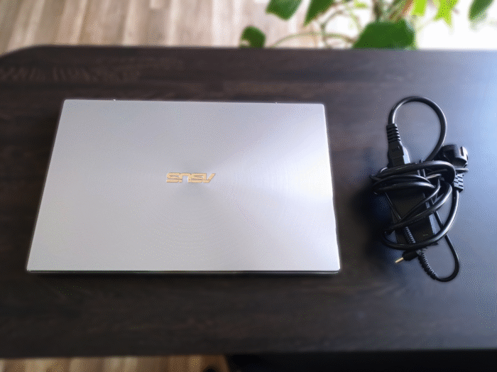Laptop ASUS ZenBook 14 UM431D – 14" FHD, Ryzen 5, 8GB, 512GB SSD, Vega 8 - Image 7